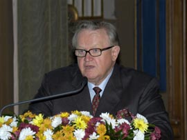 Mr Martti Ahtisaari