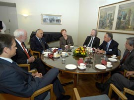 Ms Tarja Halonen and Gentlemen having a cup of coffee